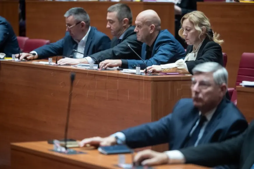 HRVATSKI SABOR IZABRAO DESET USTAVNIH SUDACA