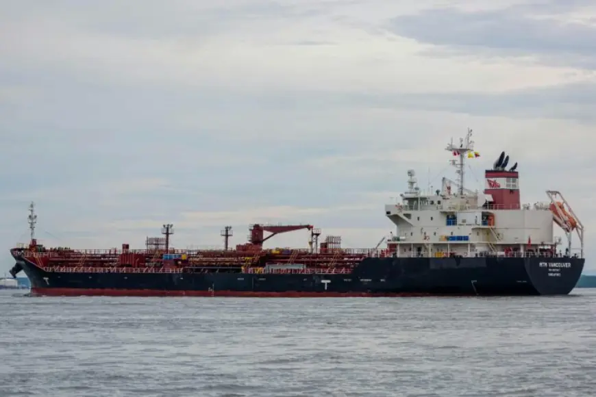 NAFTA SE IZLILA U KERČKA VRATA NAKON NESREĆE RUSKOG TANKERA