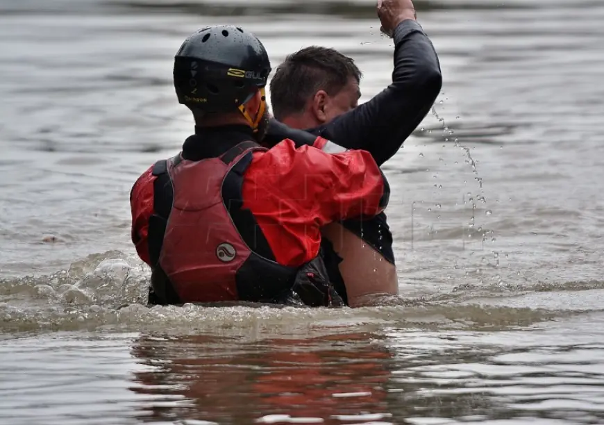 PRIPADNICI HGSS-a U KINI ODRŽAVAJU OBUKU ZA KINESKE SPAŠAVATELJE