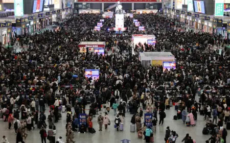 KINA SE SPREMA ZA SVOJ NAJVEĆI PRAZNIK; KOLODVORI I ZRAĆNE LUKE KRCATE