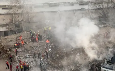 URUŠILA SE ZGRADA U TURSKOJ, ŠIRE SE UZNEMIRUJUĆE SNIMKE