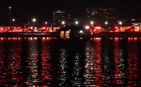 AMERIČKI PUTNIČKI AVION UDARIO U VOJNI HELIKOPTER: PUNO JE POGINULIH, MEĐU PUTNICIMA I BIVŠI SVJETSKI PRVACI