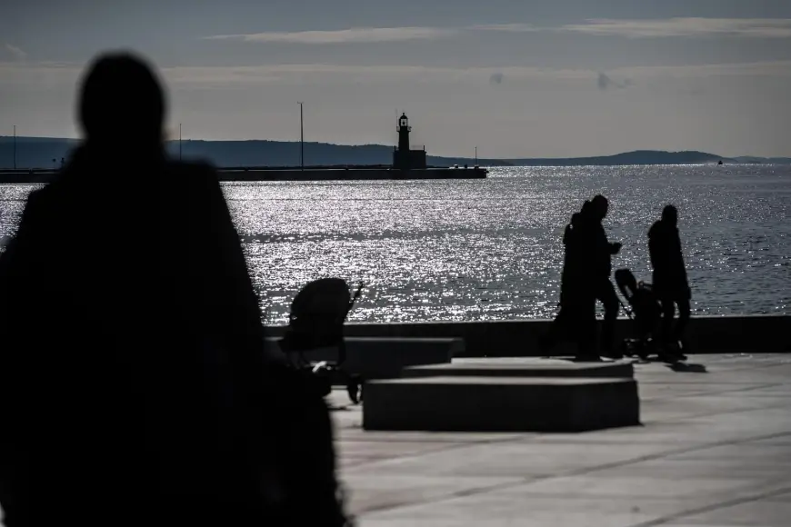 SLIJEDE IZNADPROSJEČNO TOPLI DANI, A ONDA NAGLA PROMJENA