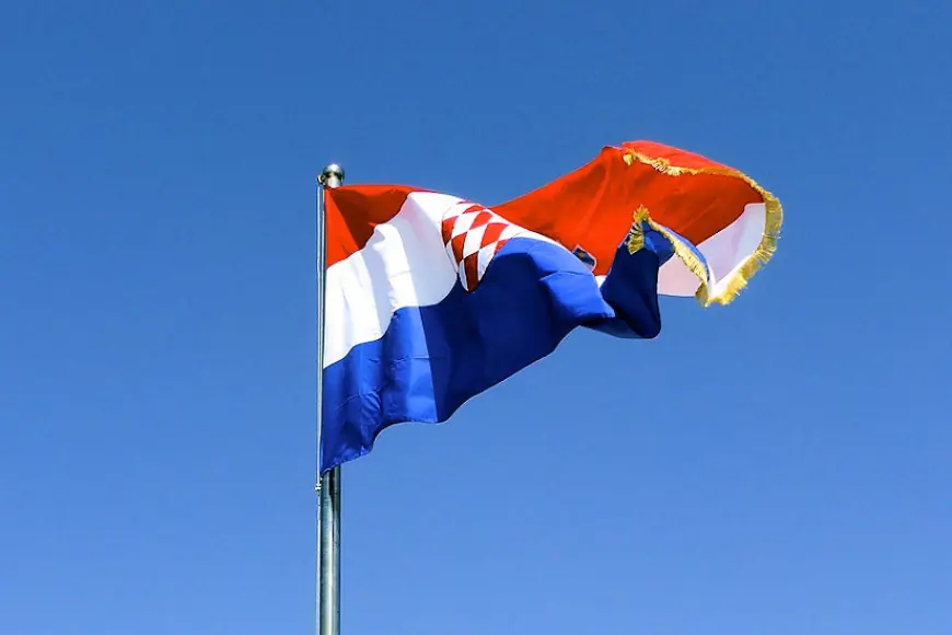 DANAS JE 33. GODIŠNJICA PRIZNANJA HRVATSKE, 27. OBLJETNICA ZAVRŠETKA MIRNE REINTEGRACIJE!