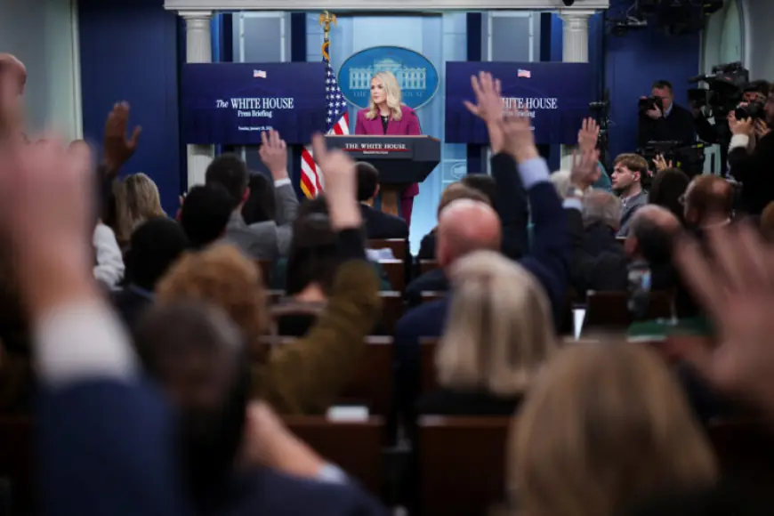 TRUMPOVA GLASNOGOVORNICA POZVALA TIKTOKERE I PODCASTERE DA SE PRIJAVE ZA NOVINARSKE PROPUSNICE