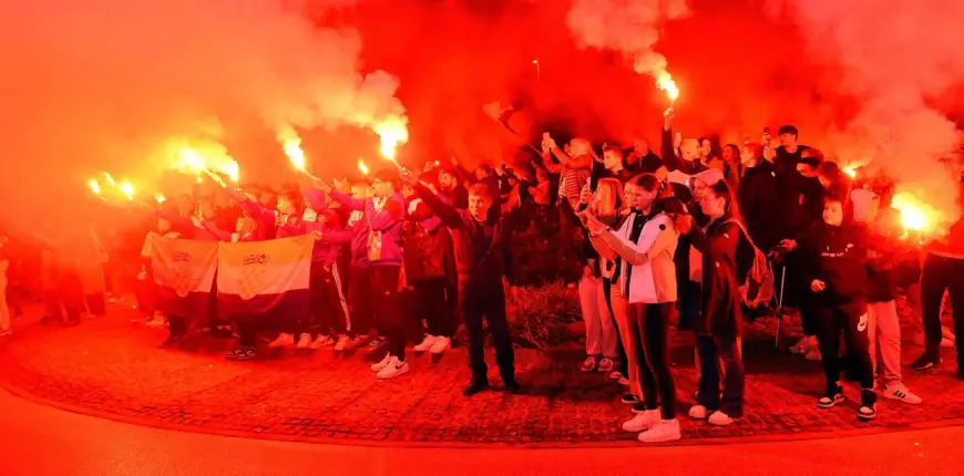 KARLOVAC IZAŠAO NA ULICE ZA RUKOMETAŠE! SPEKTAKULARAN ISPRAĆAJ NA POLUFINALE U ARENU