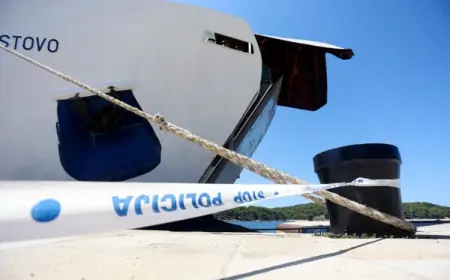 OBJAVLJENO IZVJEŠĆE O NESREĆI TRAJEKTA LASTOVO; ZA SMRT POMORACA KRIVI SU ŠEF JADROLINIJE I ZAPOVIJEDNIK