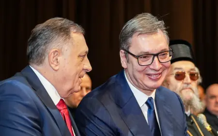 VUČIĆ IZ BANJE LUKE STUDENTIMA PORUČIO DA SU STRANI PLAĆENICI, DODIK MU DAO POTPORU