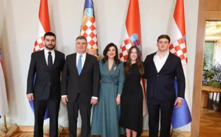 POGLEDAJTE PRVU SLUŽBENU FOTOGRAFIJU ZORANA MILANOVIĆA S OBITELJI NAKON INAUGURACIJE!