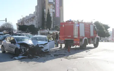 LANČANI SUDAR U SPLITU, TRI OSOBE PREVEZENE U BOLNICU