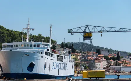 OBITELJI STRADALIH POMORACA S TRAJEKTA LASTOVO DIŽU KAZNENU PRIJAVU