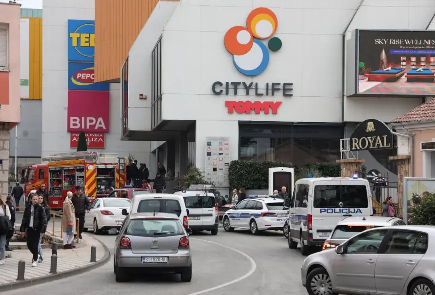 PANIKA U ŠIBENIKU: ZAPALIO SE TRGOVAČI CENTAR, ZGRADA EVAKUIRANA