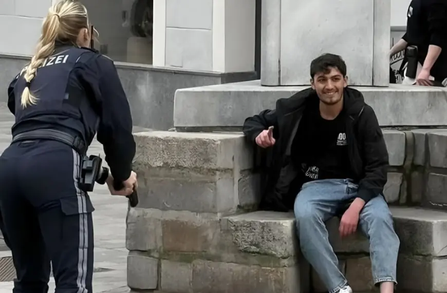 SIRIJAC IZBO PETERO LJUDI NA ULICI U VILLACHU, 14-GODIŠNJAK UMRO