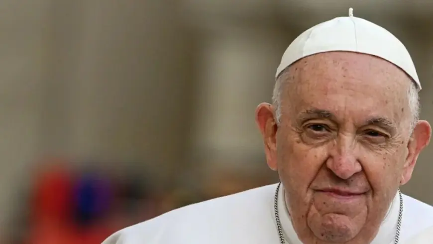 PAPA JE POSLAO PORUKU IZ BOLNIČKOG KREVETA