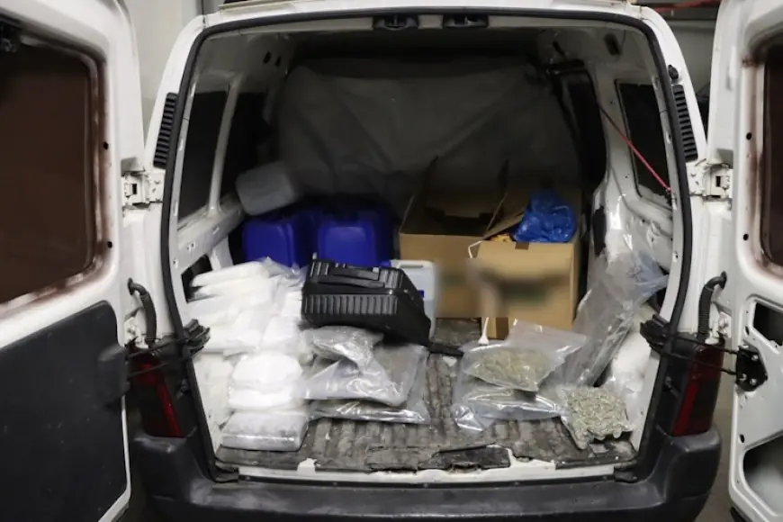 MUŠKARAC UHIĆEN S 28 KILOGRAMA AMFETAMINA, POLICIJA OBJAVILA FOTOGRAFIJE PLIJENA
