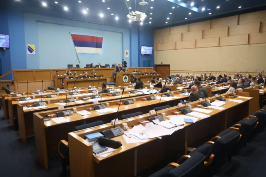 SKUPŠTINA RS-a DONIJELA ZAKONE O ZABRANI RADA INSTITUCIJA BiH