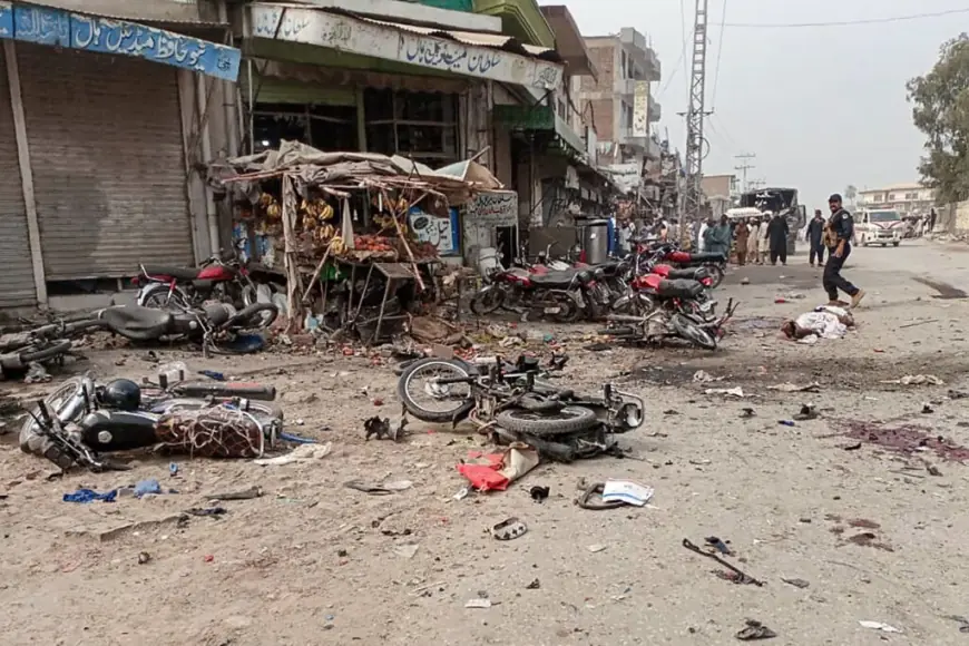 NAJMANJE ŠESTERO POGINULIH U BOMBAŠKOM NAPADU U TALIBANSKOJ ŠKOLI U PAKISTANU