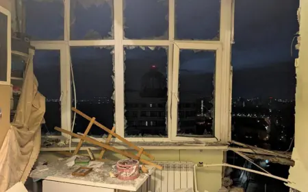 NAJVEĆI NAPAD NA MOSKVU DRONOVIMA: JEDNA OSOBA POGINULA, VIŠE OZLIJEĐENIH, ZATVORENE ZRAČNE LUKE...