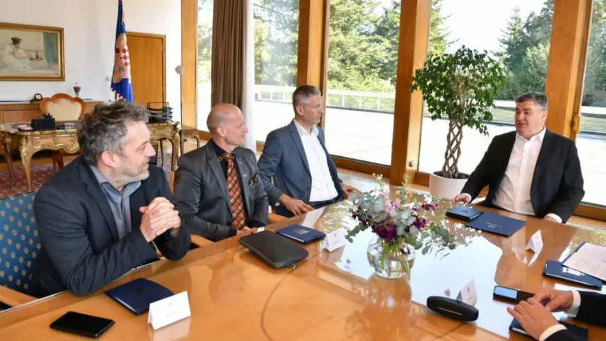 MILANOVIĆ RAZGOVARAO S ORGANIZATORIMA "CRO BIT DELEGACIJE"