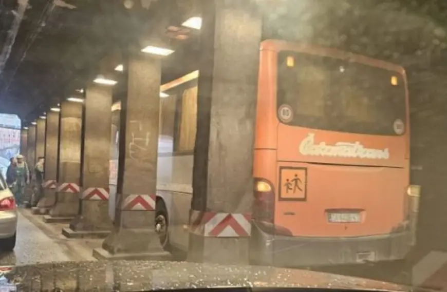 DRAMA U ZAGREBU: AUTOBUS ZAPEO U PODVOŽNJAKU, BIO JE PUN DJECE