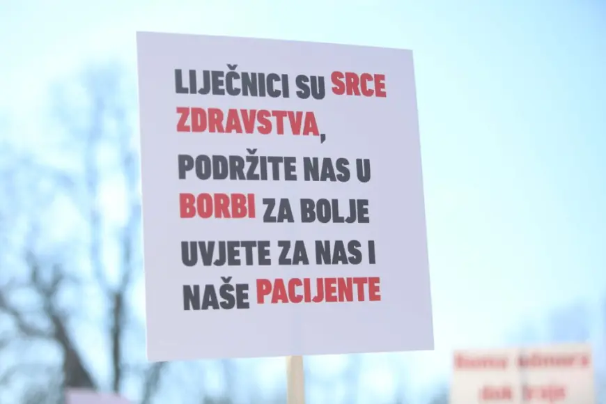 LIJEČNICI NAJAVILI PROSVJED: "HZZO GODINAMA SUSTAVNO UNIŠTAVA OBITELJSKU MEDICINU - DO KADA?"