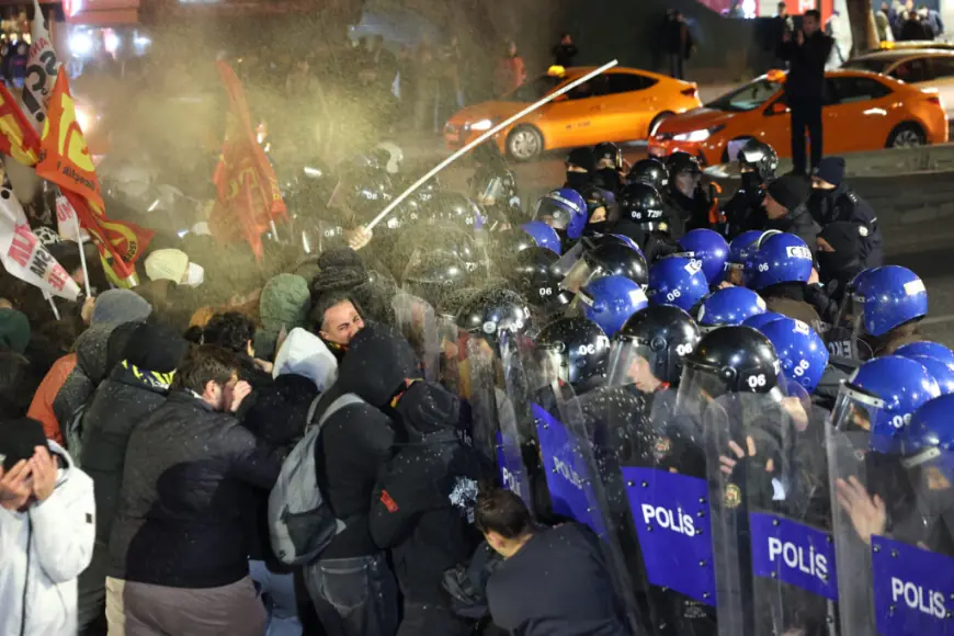 TREĆI DAN PROSVJEDA U TURSKOJ: TRAŽE DA VLADA PODNESE OSTAVKU