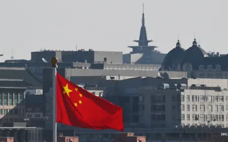 KINA UZVRAĆA UDARAC: UVODI CARINE OD 34 POSTO SAD-u!