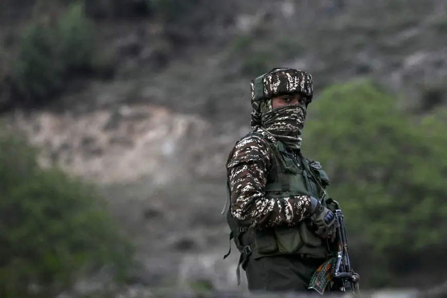 TURISTIČKI VODIČ NA KONJIMA PREVEZAO RANJENE: NAJMANJE 24 MRTVIH U NAPADU NA TURISTE U KAŠMIRU