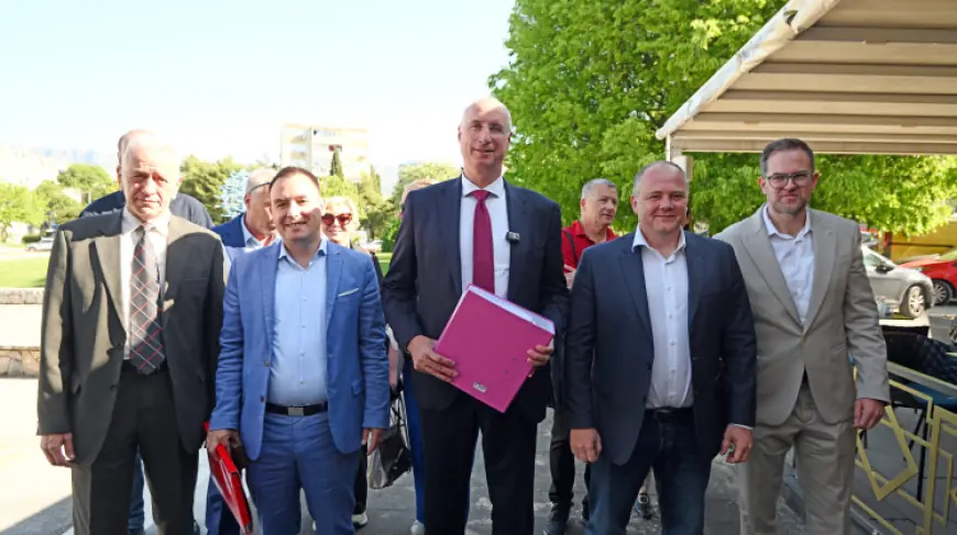 STRANKA CENTAR IVICE PULJKA PREDALA KANDIDACIJSKE LISTE