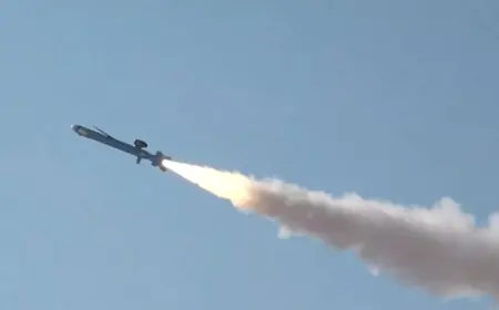 IRAN PREDSTAVIO NOVU BALISTIČKU RAKETU DOMETA DO 1.200 KILOMETARA...