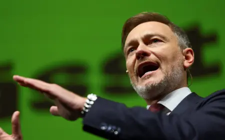 BIVŠI NJEMAČKI MINISTAR UBIO PSA AUTOM