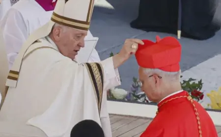 DETALJ IZ VEČERI UOČI KONKLAVE: NOVOM PAPI JE BRAT REKAO DA NE UZME IME LAV