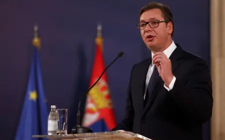 VUČIĆ LJUT I NA SUD I NA PUŠTENE AKTIVISTE. OPORBA: IZMIČE MU TLO POD NOGAMA