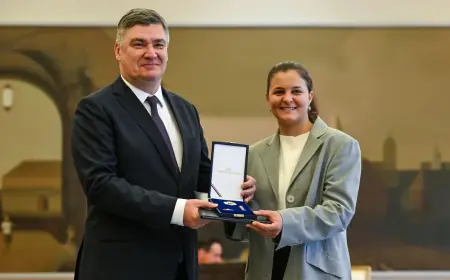 PREDSJEDNIK MILANOVIĆ ODLIKOVAO ZRINKU LJUTIĆ