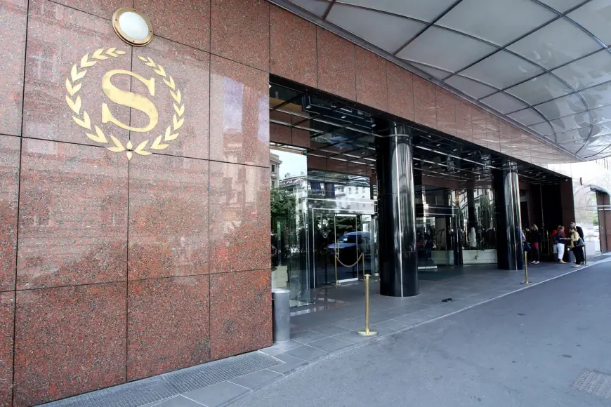 SRPSKI MENADŽER BRUTALNO PRETUČEN U ZAGREBU: KRVAV PUZAO PRED HOTELOM