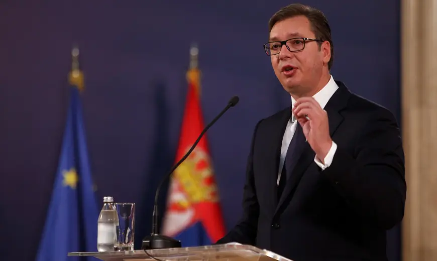 VUČIĆ LJUT I NA SUD I NA PUŠTENE AKTIVISTE. OPORBA: IZMIČE MU TLO POD NOGAMA