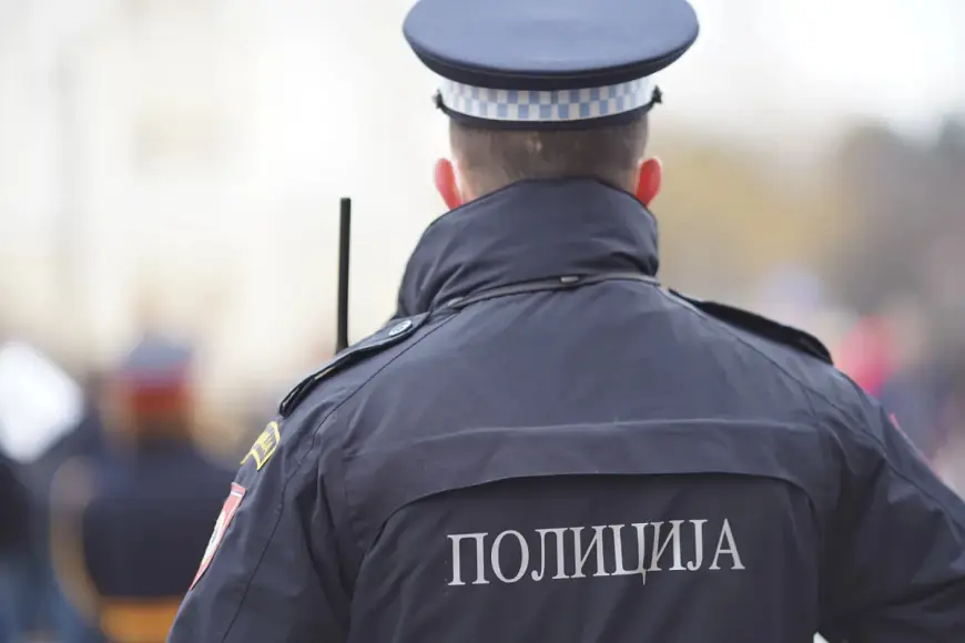 MIGRANTI PUCALI NA PRIPADNIKE SRBIJANSKE POLICIJE KOD GRANICE S HRVATSKOM, JEDAN UBIJEN