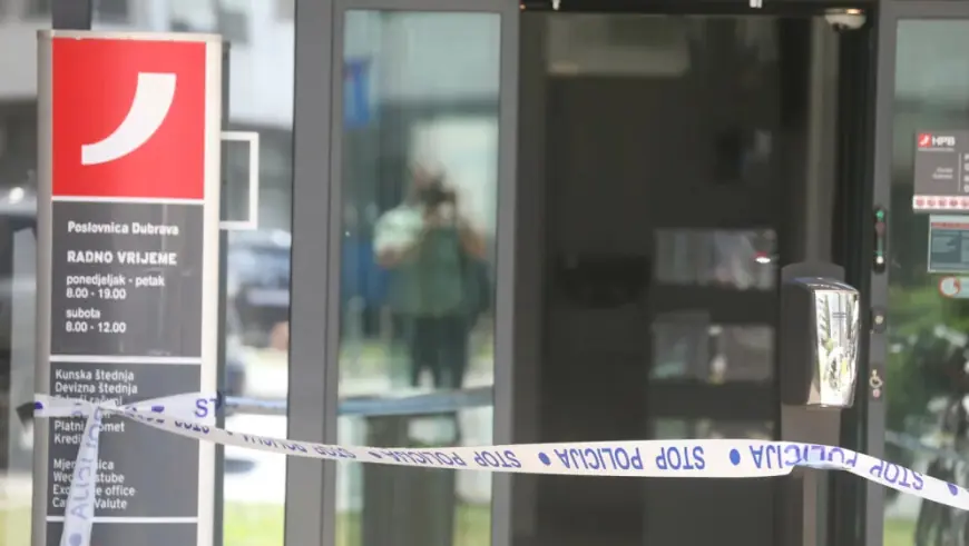 PRIZORI S MJESTA PLJAČKE, SVE JE PUNO POLICIJE: OPLJAČKANA BANKA U ZAGREBU