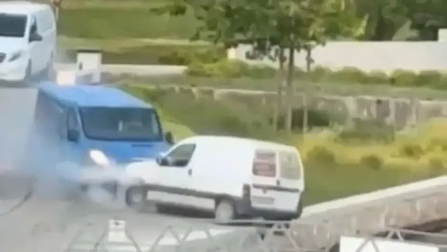 DRAMA NA OBALI: KOMBIJEM POKUŠAO AUTOMOBIL IZGURATI U MORE, VOZAČ ZAVRŠIO U BOLNICI