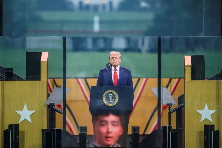 KAOS ZASJENIO PARADU: MASOVNI PROSVJEDI, NASILJE... TRUMP SVE PRATIO IZA NEPROBOJNOG STAKLA