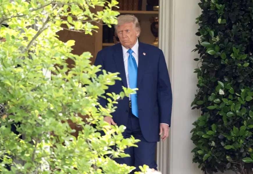 TENZIJE U TRUMPOVU TABORU ZBOG MOGUĆE INTERVENCIJE PROTIV IRANA