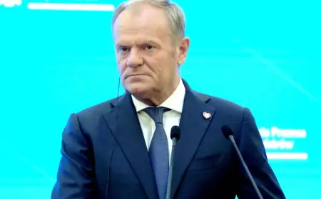 TUSK REKONSTRUIRA VLADU KAKO BI PREBRODIO PAD POTPORE