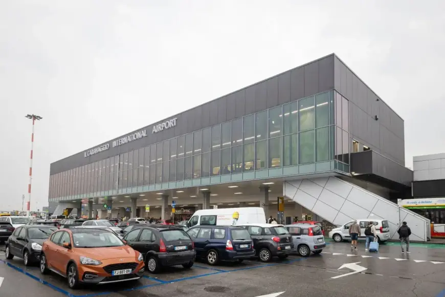 STRAVA U ITALIJI: MUŠKARCA USISAO MOTOR AVIONA