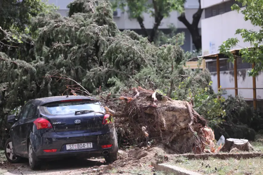 NEVRIJEME I U SOLINU, HITNE SLUŽBE SANIRAJU VELIKU MATERIJALNU ŠTETU