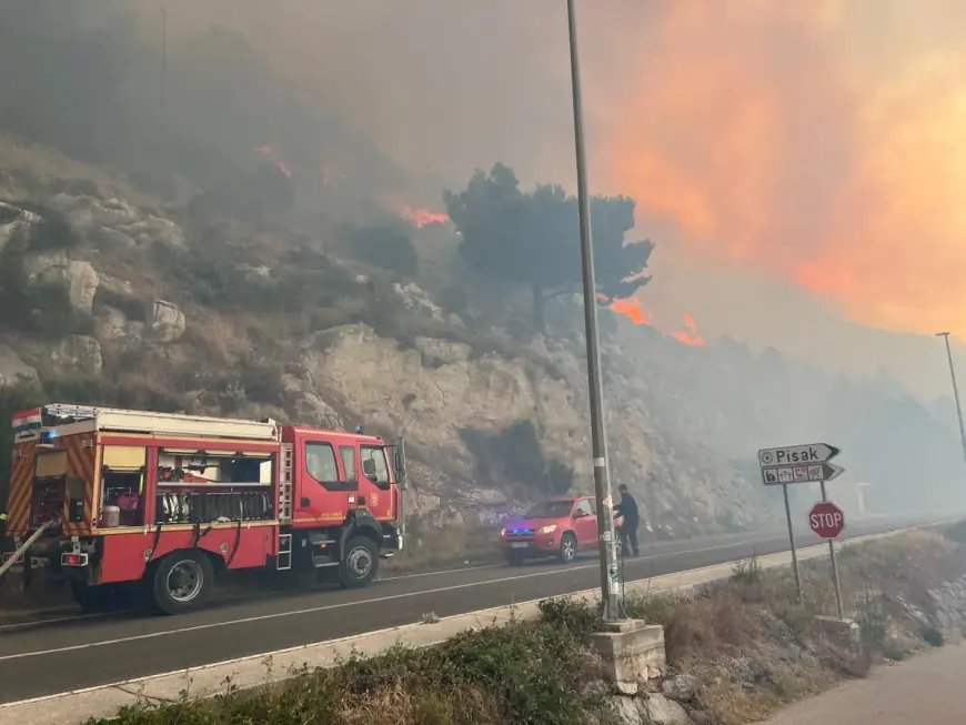 OMIŠ: PROGLAŠENA PRIRODNA NEPOGODA, GRAĐANI POZVANI NA PRIJAVU ŠTETE