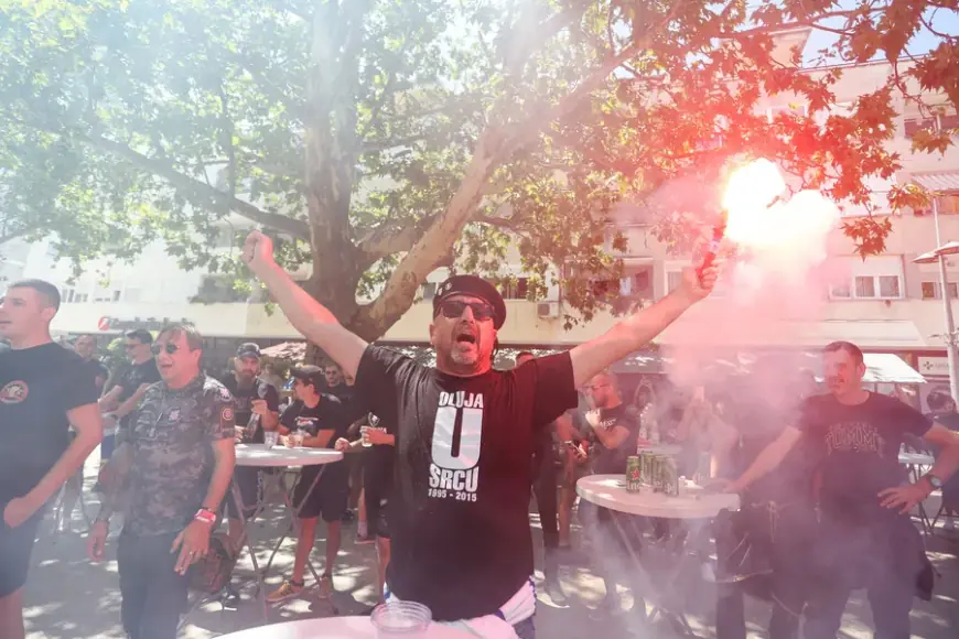 OVAKO IZGLEDA SINJ UOČI THOMPSONOVOG KONCERTA, POGLEDAJTE ATMOSFERU