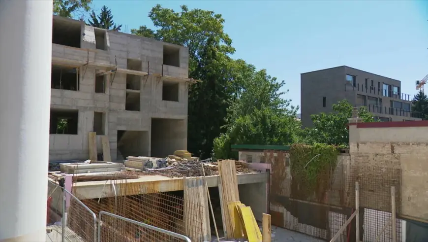 GRADILIŠTE SE URUŠILO USRED ZAGREBAČKOG KVARTA: "ČUO SE PRASAK I ONDA SE SVE SRUŠILO"