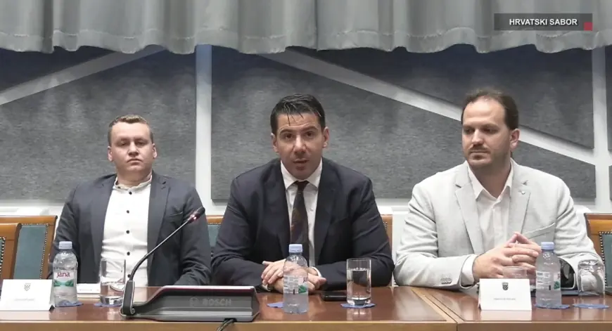 DOKTOR ZNANOSTI S FER-a KAŽE DA SE SPREMA DOSAD NEVIĐENO KRŠENJE PRIVATNOSTI GRAĐANA