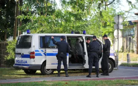 DETALJI PUCNJAVE U SUSJEDSTVU: VOZAČ KOMBIJA S TRI HICA UBIO ODGOJITELJICU U VRTIĆU