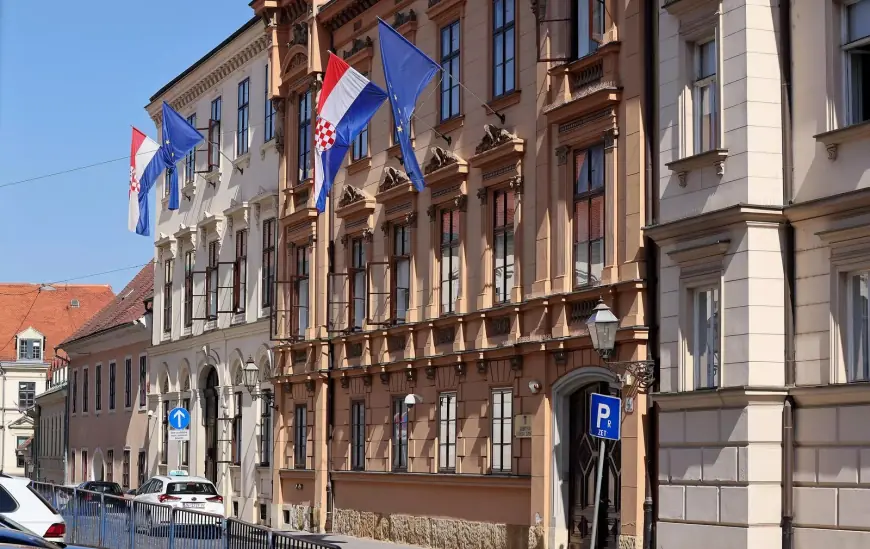 ZA TRI USTAVNA SUCA PRISTIGLO 14 KANDIDATURA